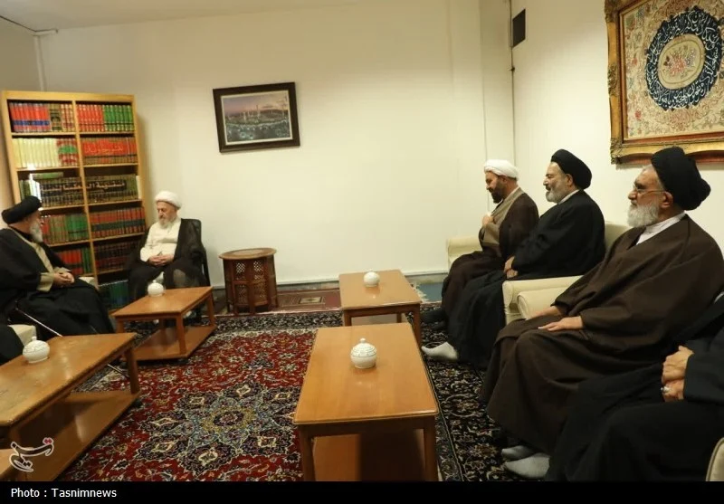 آیت‌الله سبحانی: حفظ بقاع متبرکه نقش بنیادینی در صیانت از معارف اسلامی دارد