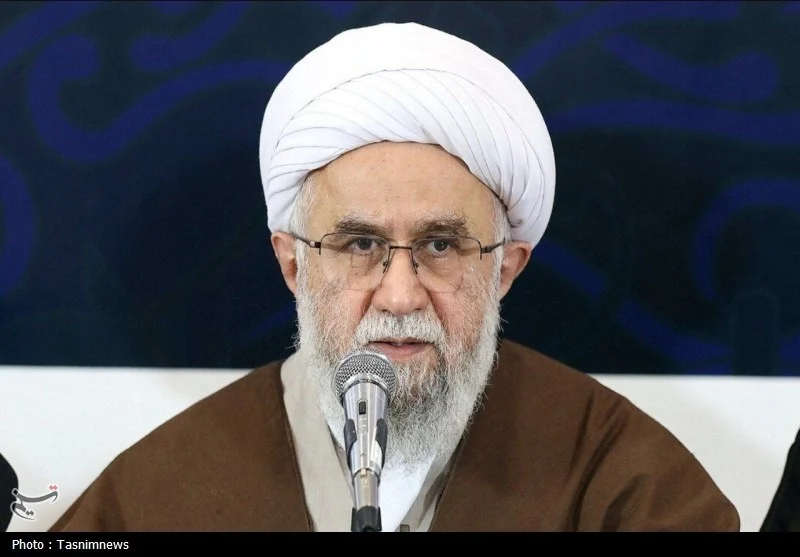 معرفی شخصیت‌هایی مانند آیت‌الله یزدی(ره) برای جامعه دینی و حوزوی ضروری است