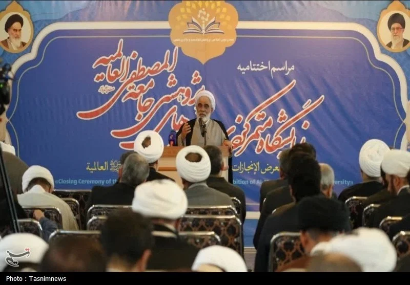 باید در عرصه علمی میدان را از دشمن بگیریم