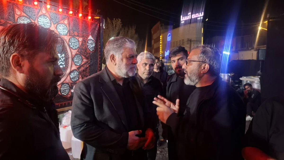 بازدید شهردار قم از ایستگاه صلواتی میدان نبوت