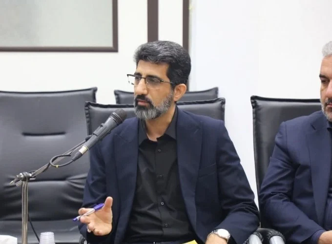 اصناف و بازاریان صف خود را از اغتشاشگران جدا کردند