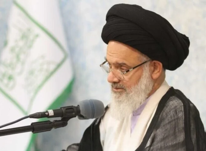 آیت‌الله حسینی بوشهری: حضور در ۲۲ بهمن نقشه دشمن را خنثی می‌کند