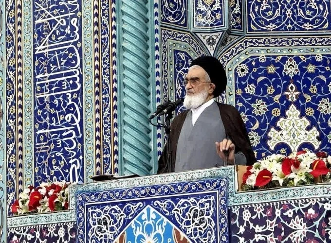 قدرت ملی و حضور مردم، دشمنان را مأیوس و مساجد را پایگاه مقابله با جنگ نرم می‌کند