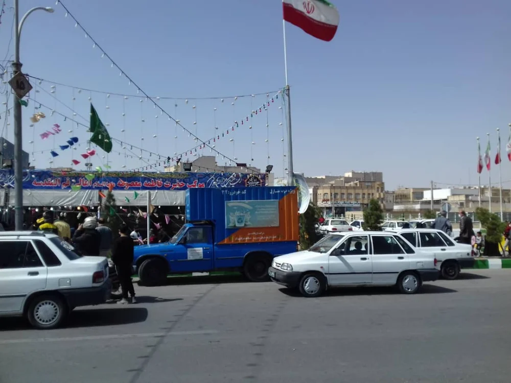 استقرار خودرو ‌های جمع‌آوری پسماند خشک در طول مسیر بلوار پیامبراعظم(ص)