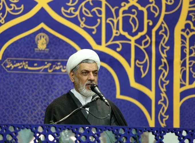 انتظار جوانان از مسئولان برخورد جدی با مفسدان اقتصادی است