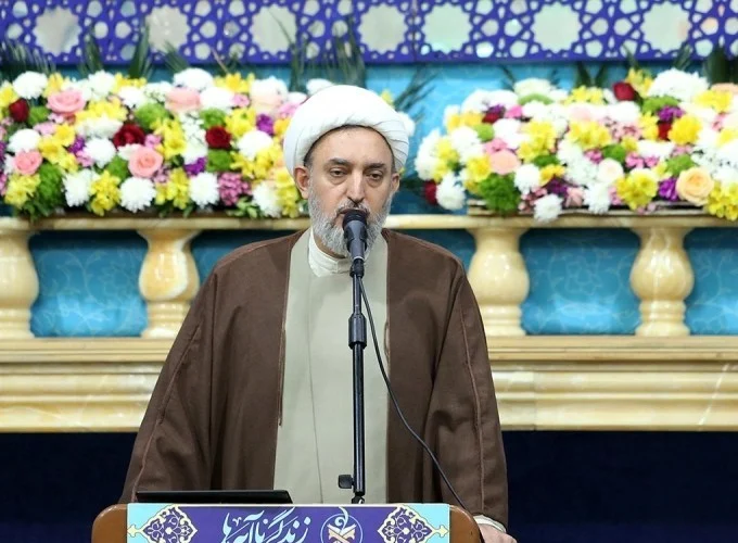 ایجاد دو‌قطبی و تفرقه‌افکنی راهبرد شیاطین برای تسلط بر مؤمنان است