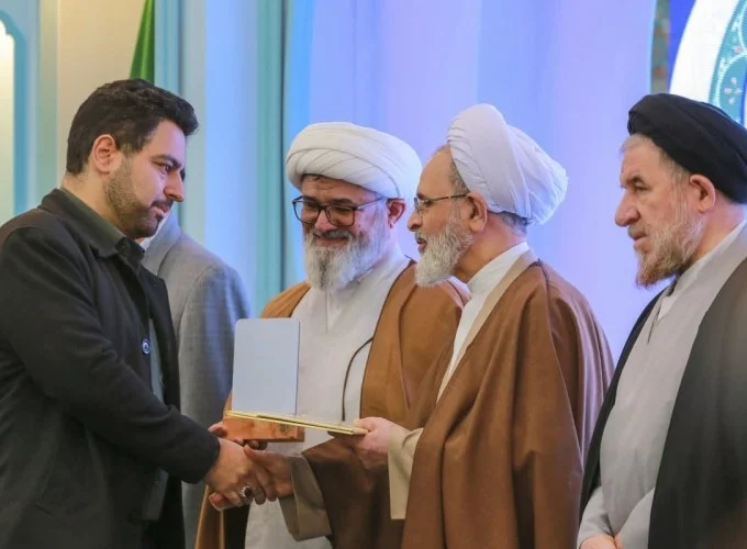 تجلیل از مهدی یاوران در همایش دکترین مهدویت