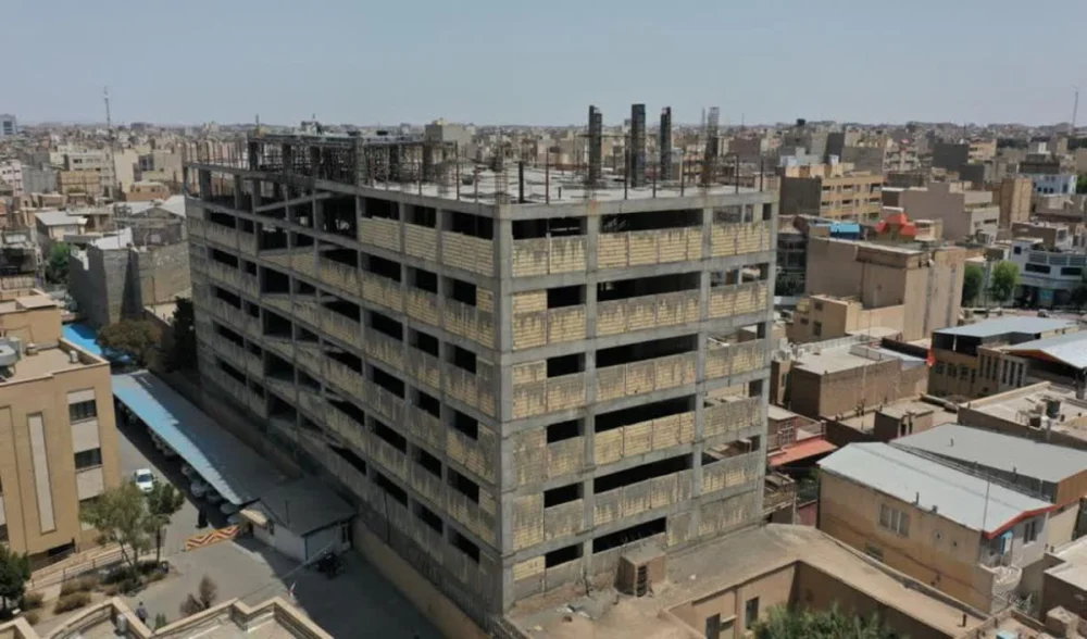 سرمایه‌گذاری ۳۰۰ میلیاردی شهرداری قم برای تملک پارکینگ طبقاتی خیابان امام خمینی(ره)