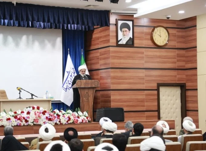 ضرورت بازخوانی نسبت شریعت وقانون برابر قرائت‌های سکولار از قانون‌گذاری