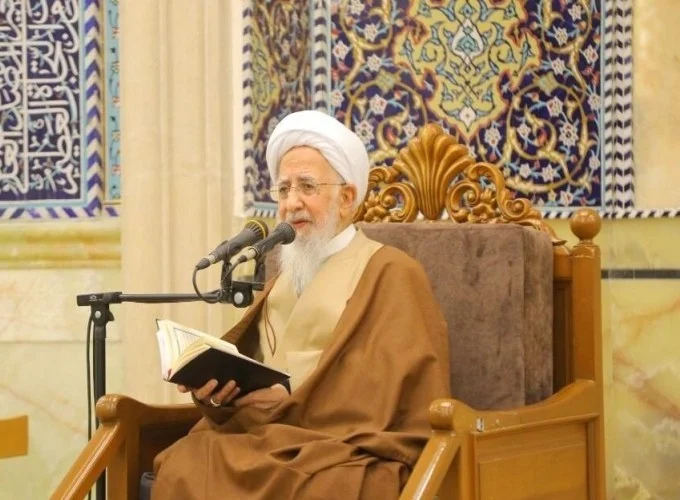 طلاب و عالمان دین‌دار، منشور روحانیت را بخوانند و به دیگران منتقل کنند