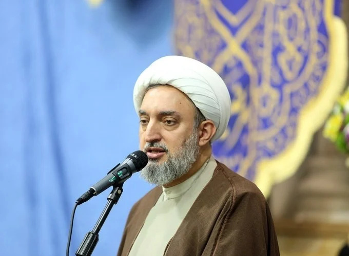 عزت مؤمنان در گرو بندگی خداوند است نه تکیه بر بیگانگان