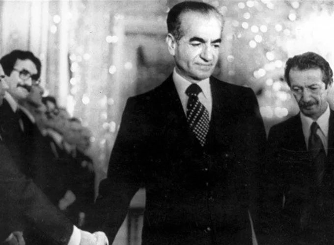 معیشت مردم در عصر پهلوی؛ دوران طلایی یا واقعیت تلخ؟