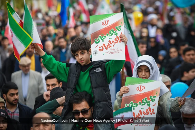 حضور پرشور مردم انقلابی قم در راهپیمایی ۲۲ بهمن
