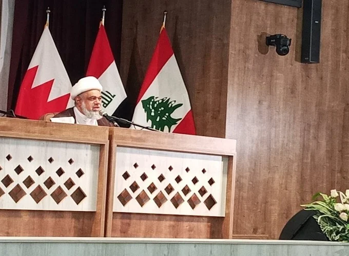 عالم بحرینی: ملت بحرین از هدف قرار دادن پایگاه های آمریکا خرسندند