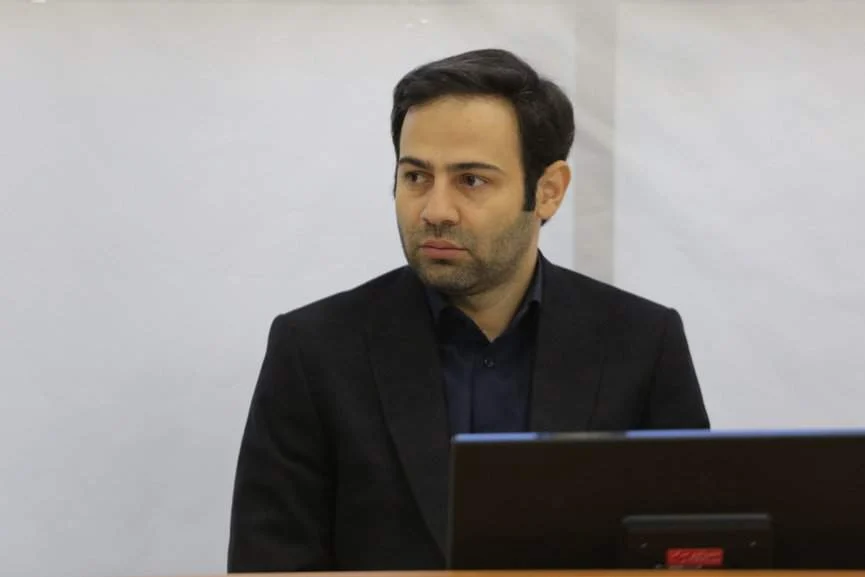 اعتقادات ملت ایران ریشهای ثابت دارد و با هیچ تهدید و فشاری دچار تزلزل نمیشود