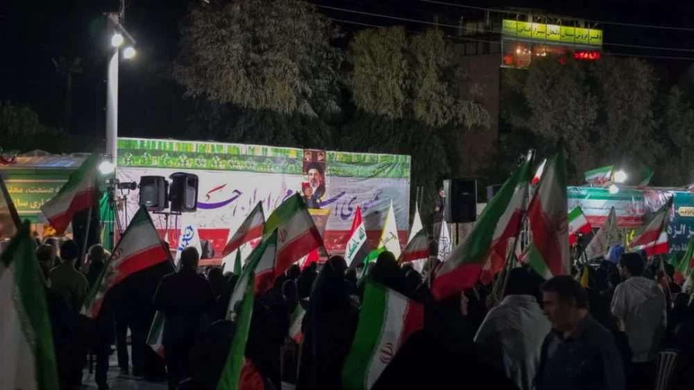 ارائه خدمات فرهنگی و پشتیبانی شهرداری قم در ایام جنگ تحمیلی سوم