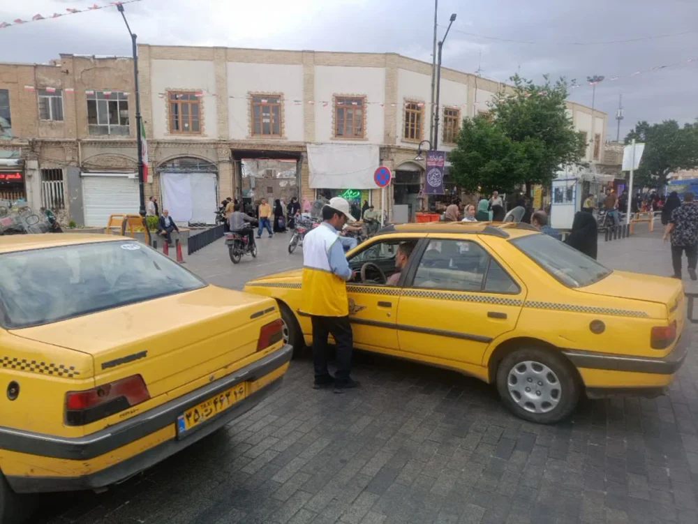 تشدید نظارت تاکسیرانی قم بر اجرای نرخ‌نامه جدید کرایه تاکسی‌های درون‌شهری