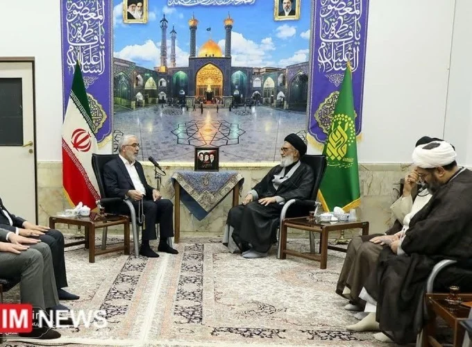 رفت‌وآمد مسئولان و علمای ایران و عراق توطئه دشمن را خنثی می‌کند