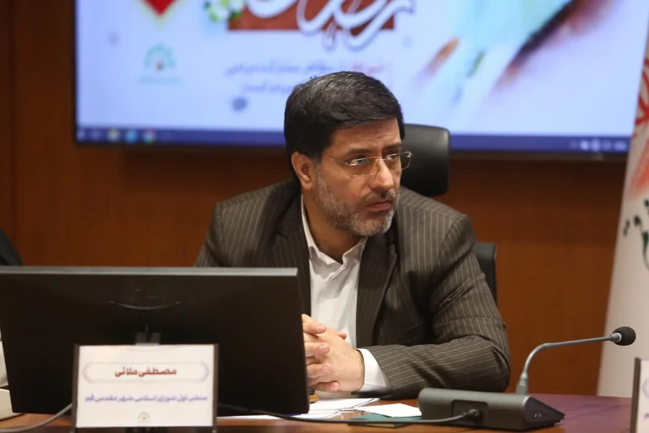 دیوارنگاره شهدای مدرسه میناب باید به روایت جهانی مظلومیت ایران تبدیل شود