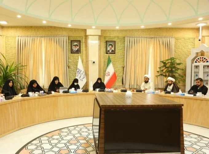 لزوم شناسایی و ساماندهی بانوان طلبه فعال در فضای مجازی