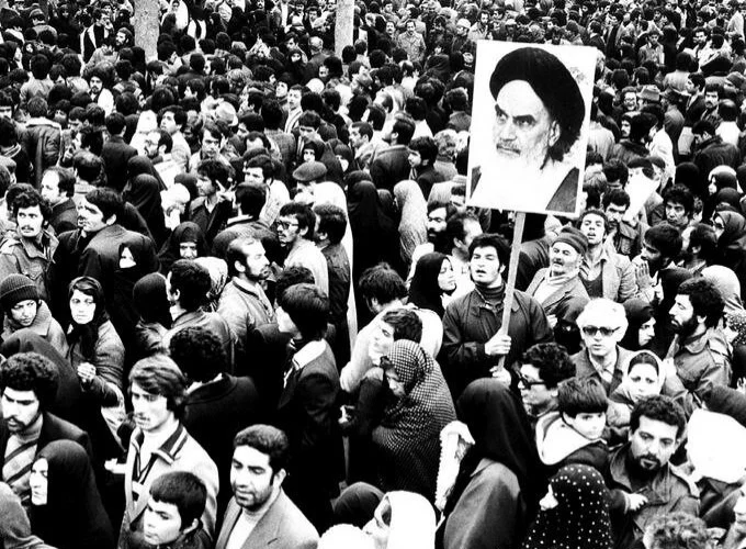 قیام ۱۵ خرداد؛ نهضتی الهی که مسیر انقلاب اسلامی را هموار کرد