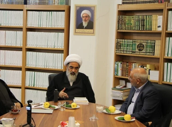 مردمی کردن اقتصاد، راه برون‌رفت از معضلات اقتصادی ایران است