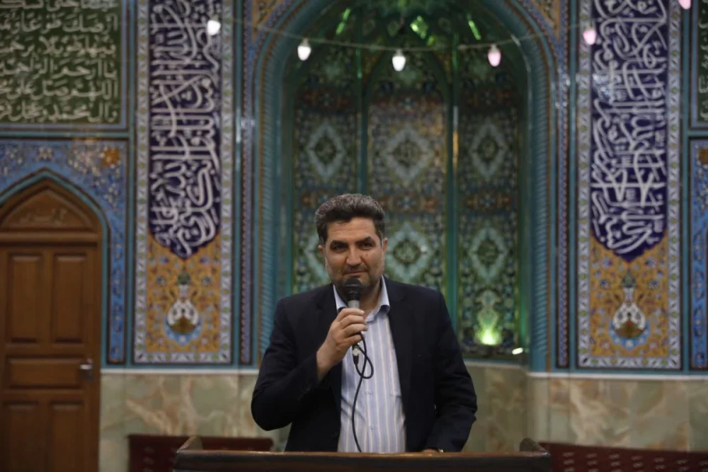 مساجد حلقه اتصال مردم و مدیریت شهری هستند