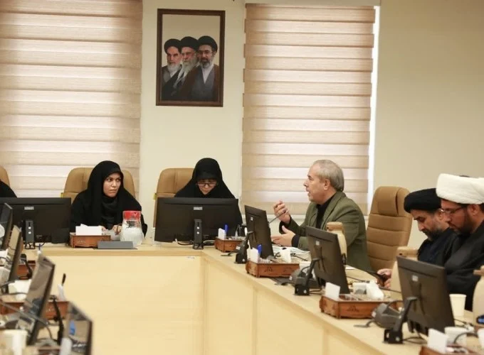 همه قوانین باید با ملاحظات فقهی و پیوست خانواده تدوین شود
