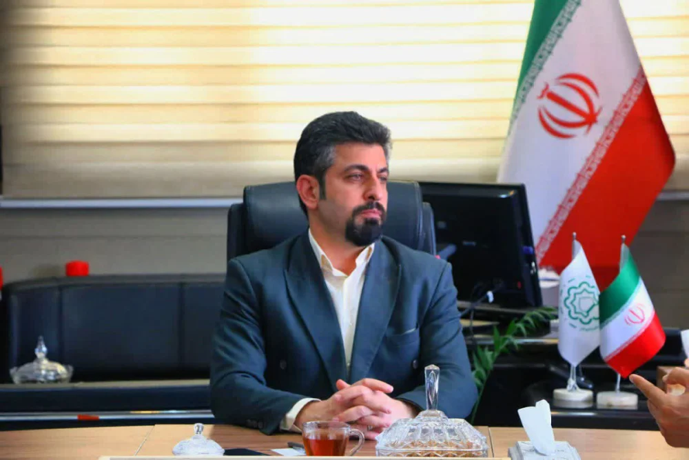 گام تازه قم در مدیریت هوشمند حمل‌ونقل شهری با اجرای طرح قم‌کارت به‌نام افراد