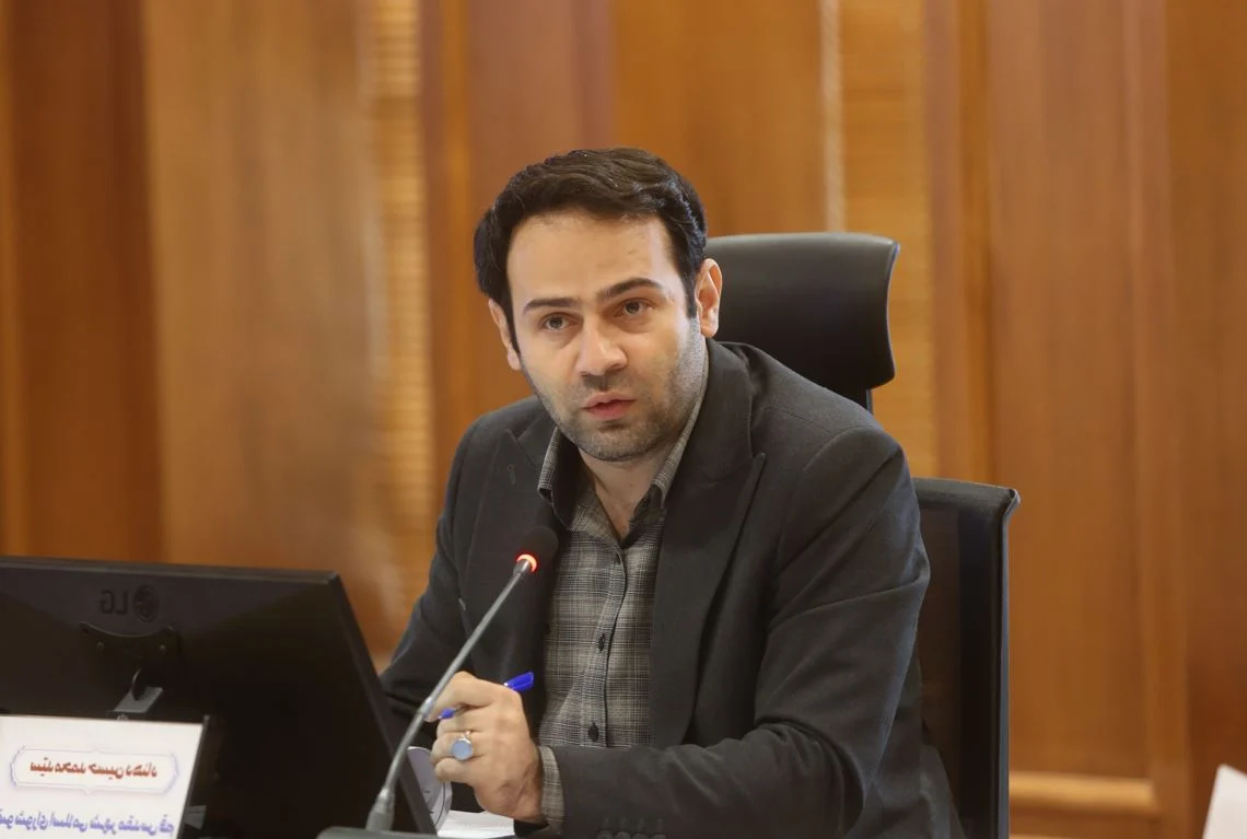 افزایش ایمنی و کاهش هزینههای خانوار؛ بسته حمایتی و هوشمند قم برای سرویس مدارس دانشآموزان