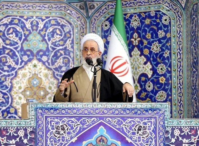 آیت‌الله اعرافی: رویارویی مستقیم با آمریکا به راهبرد تبدیل شد