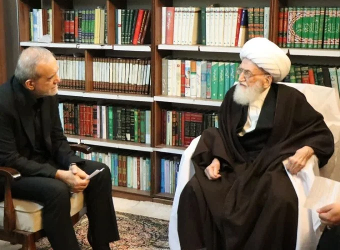 آیت‌الله نوری همدانی: رابطه مسئولان با رهبری رابطه امام و رهرو باشد