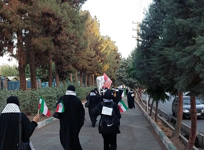ببینید| ۱۰ ساعت مانده تا وداع/ سیل عاشقان رهبر شهید راهی جمکران شد