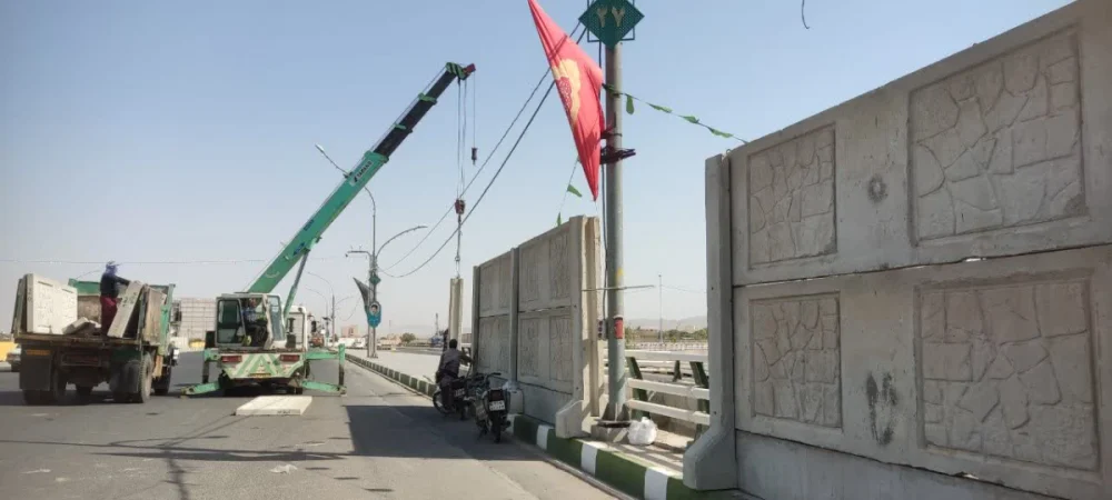 بلوار پیامبر اعظم(ص) برای میزبانی از مراسم استقبال رهبر شهید آماده می‌شود/ استقرار ۲۰۰ چشمه سرویس بهداشتی و ۳۶۰ نیروی خدماتی
