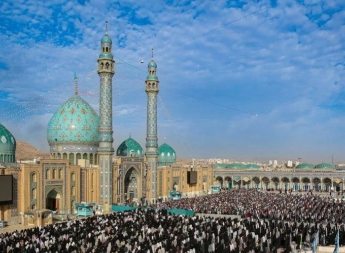 تعطیلی تمامی پارکینگ‌های مسجد جمکران برای مراسم تشییع رهبر شهید