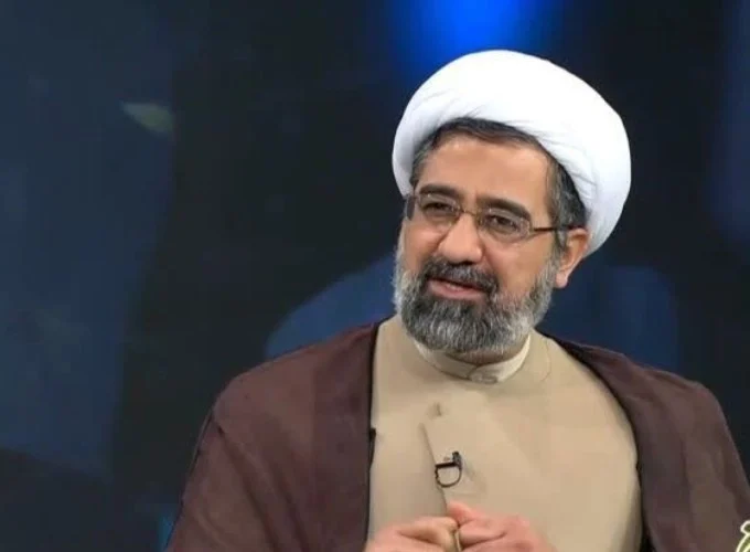 رهبر شهید، معارف بلند صحیفه سجادیه را بر واقعیت‌های جامعه تطبیق داد