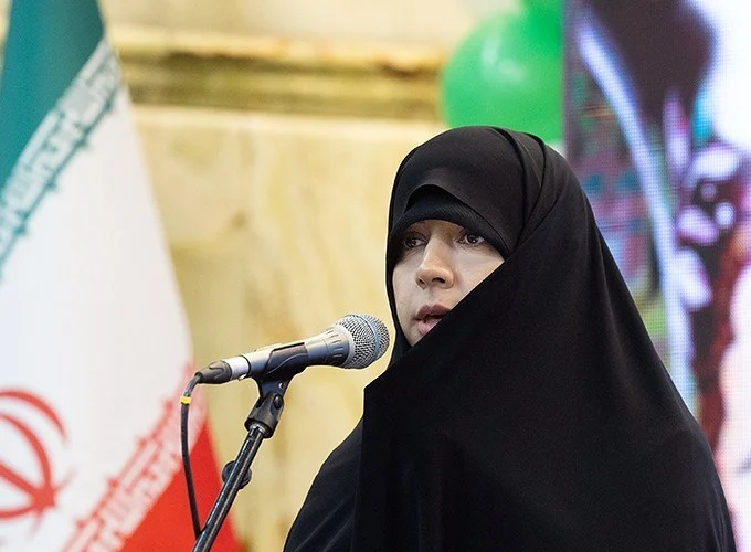 فرزند شهید سلامی: زنان روحیه پایداری را به جامعه تزریق می‌کنند+ فیلم