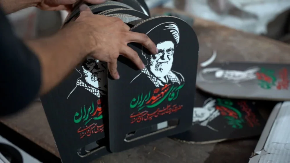 قم در مسیر خلق آثار فاخر عاشورایی با سوگواره “سوگ هنر”