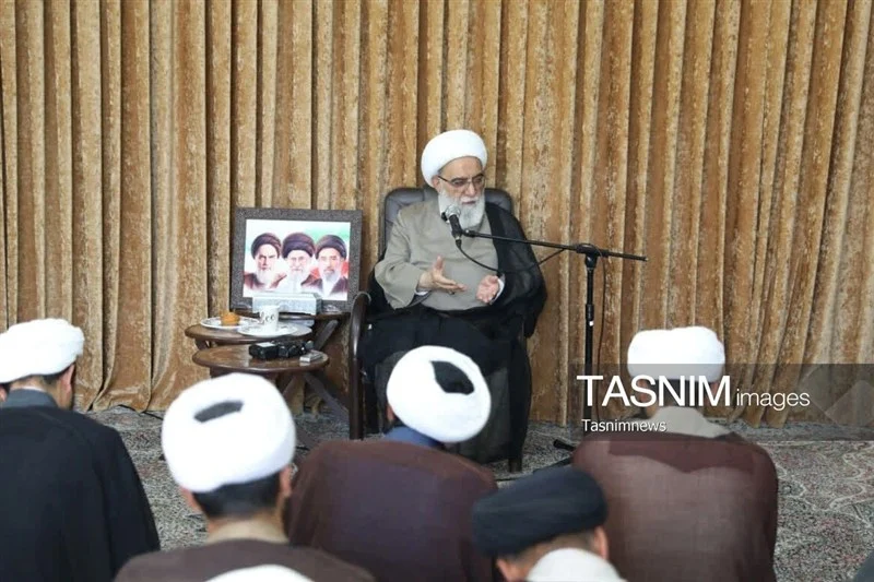 آیت‌الله شب‌زنده‌دار: زهد و دلسوزی از ارکان موفقیت عالم دینی است