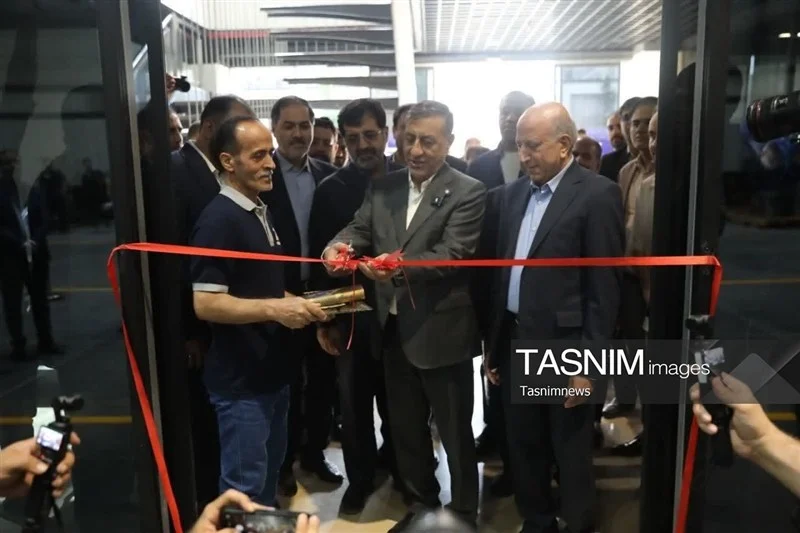 افتتاح یک کارخانه دانش بنیان رباتیک توسط معاون رئیس‌جمهور در قم