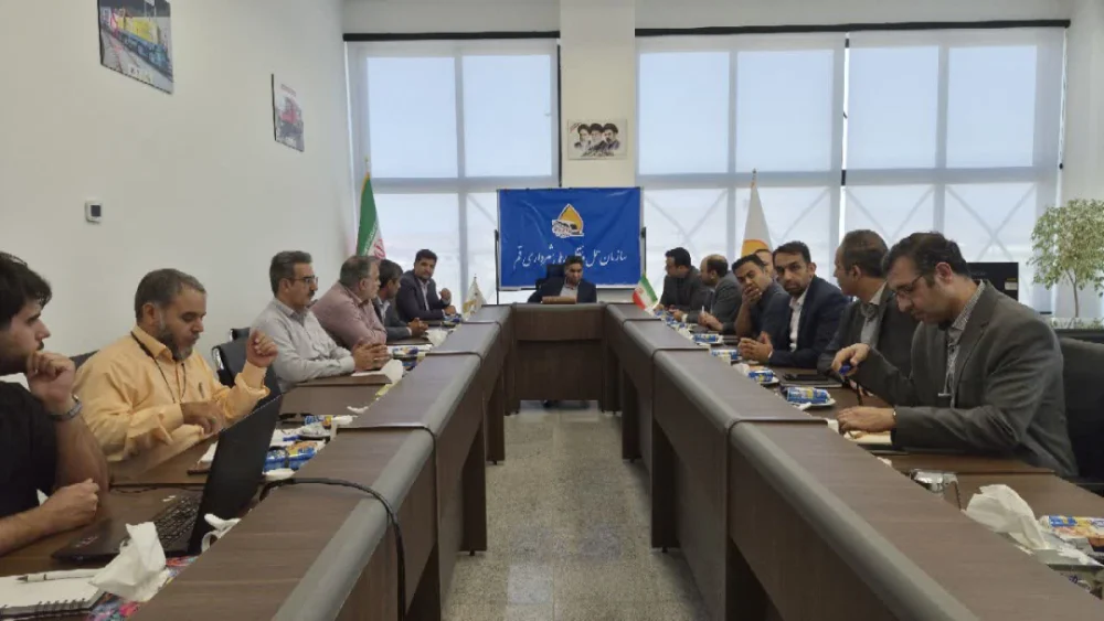 بررسی آخرین وضعیت نشست زمین و نشت آب در محدوده ایستگاه A۶ مترو قم