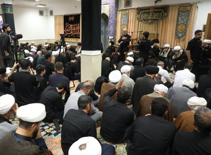 بزرگداشت رهبر شهید از سوی آیت‌الله جوادی آملی در قم برگزار شد+ عکس