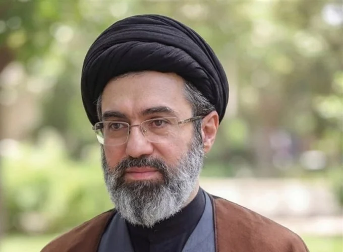 تحلیل گفتمانی پیام رهبر انقلاب در تشییع «آقای شهید ایران»