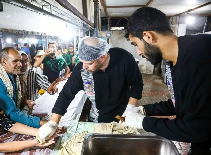 خدمت‌رسانی موکب امامزادگان قم به زائران در سامرا تا ۲۵ صفر ادامه دارد
