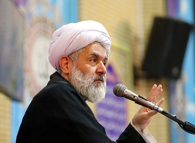 طائب: تنگه هرمز تحت مدیریت و کنترل جمهوری اسلامی ایران قرار دارد