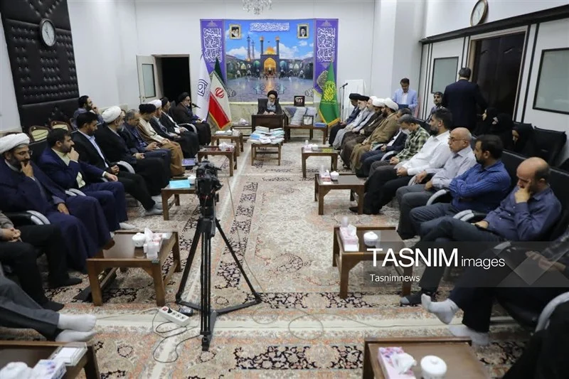 قم باید خاستگاه صدور معارف اهل‌بیت(ع) به جهان باشد