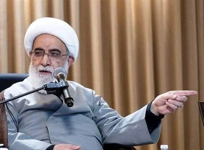 مباحث «حوزه پیشرو و سرآمد» همچنان در اولویت باشد