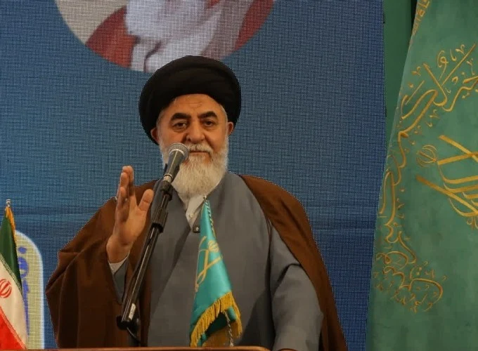 مسلمانان و آزادیخواهان جهان در خون‌خواهی امام شهید نقش‌آفرین باشند