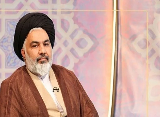 والدین نباید تربیت فرزندان را به فضای مجازی بسپارند