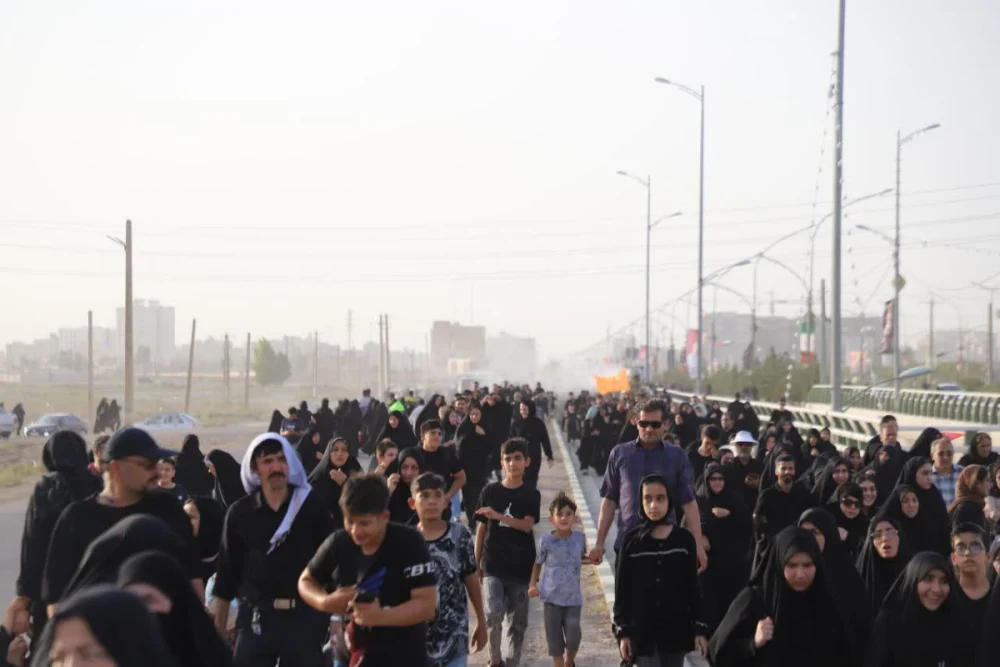 پایش مستمر ایمنی مسیر پیاده‌روی دلدادگان اربعین حسینی در قم